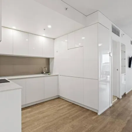 Lovely 2- Bedroom Rental Unit With Free Parking Brisbane Exterior photo