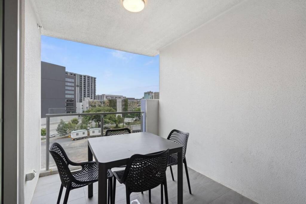 Apartment Lovely 2- Bedroom Unit With Free Parking Brisbane